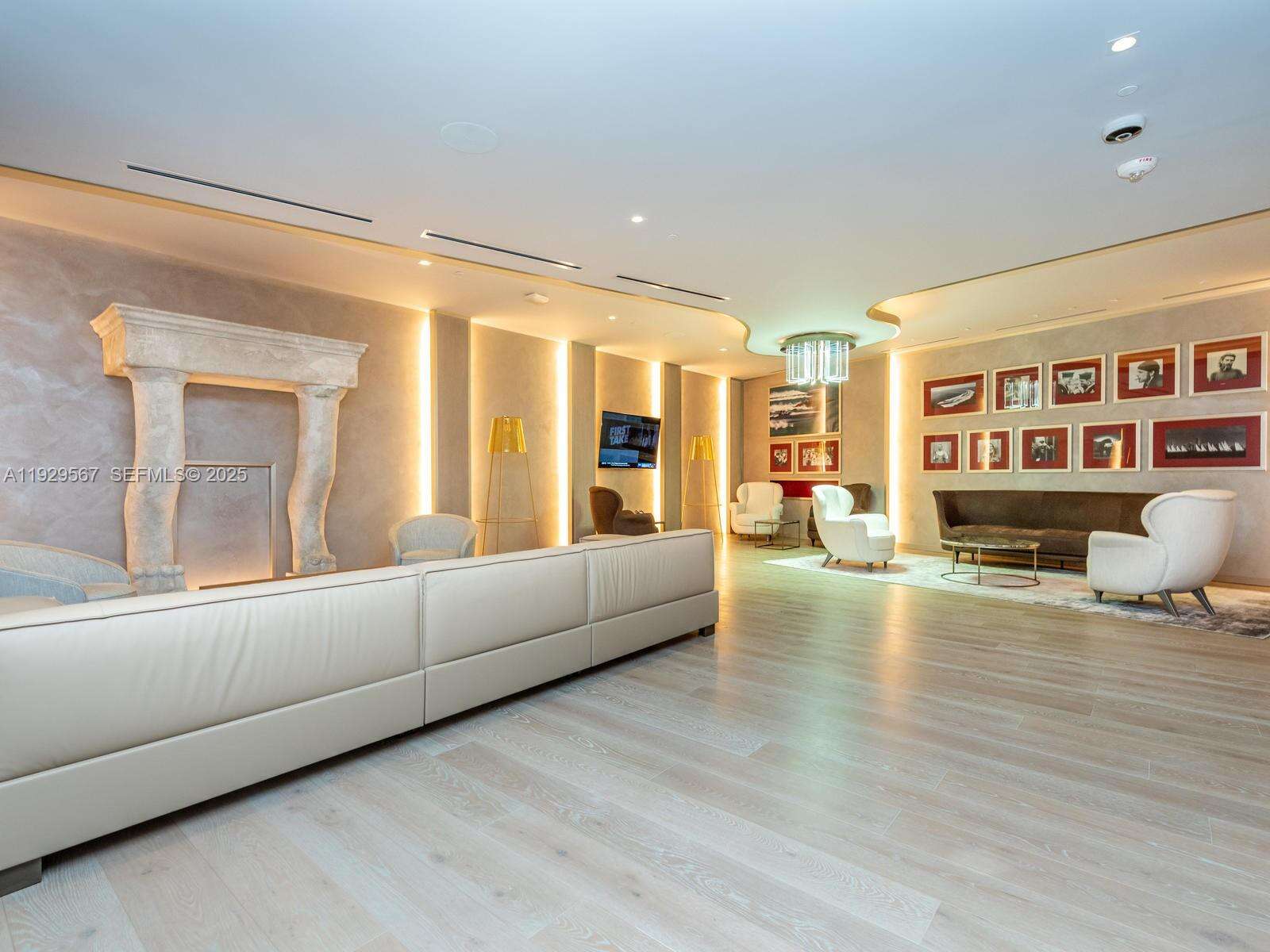 BRICKELL FLATIRON - 1000 Brickell Plz, Miami, FL 33131 | Picture 31