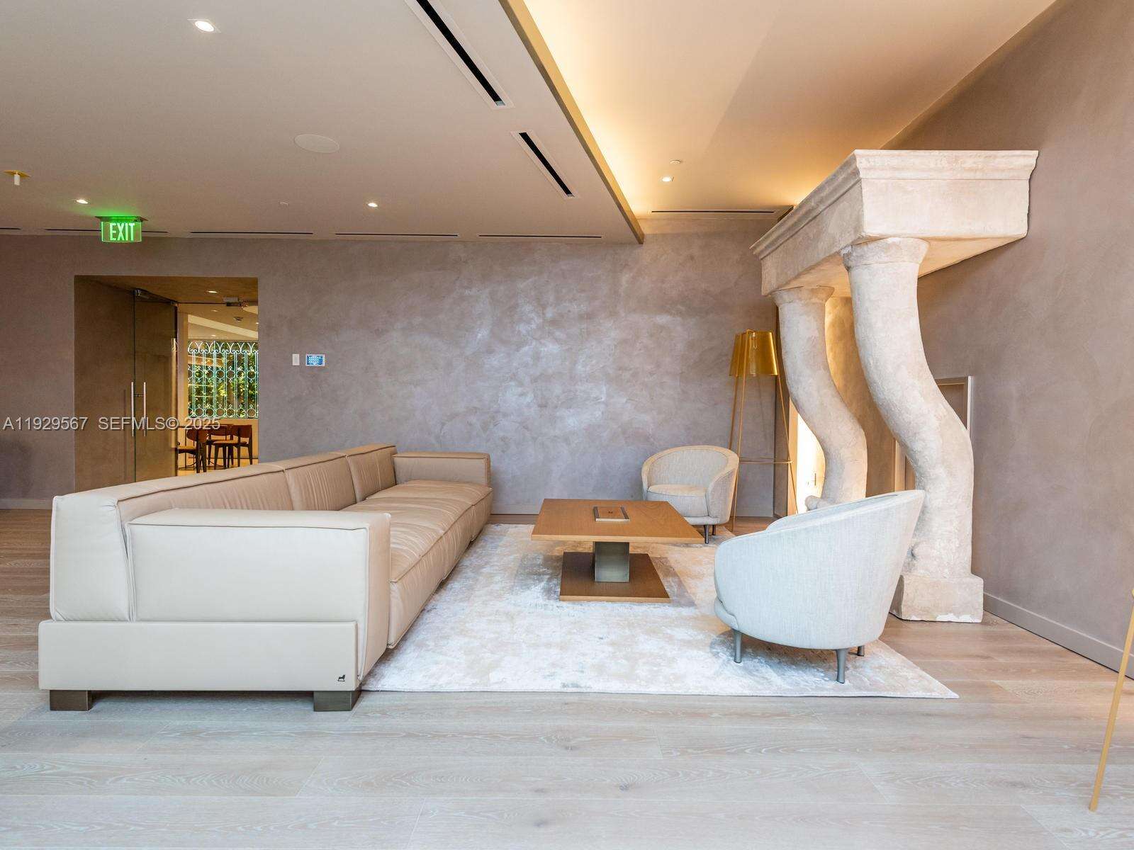 BRICKELL FLATIRON - 1000 Brickell Plz, Miami, FL 33131 | Picture 33