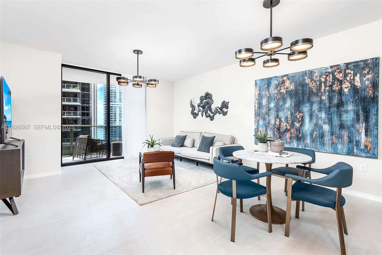 BRICKELL FLATIRON - 1000 Brickell Plz, Miami, FL 33131 | Picture 5