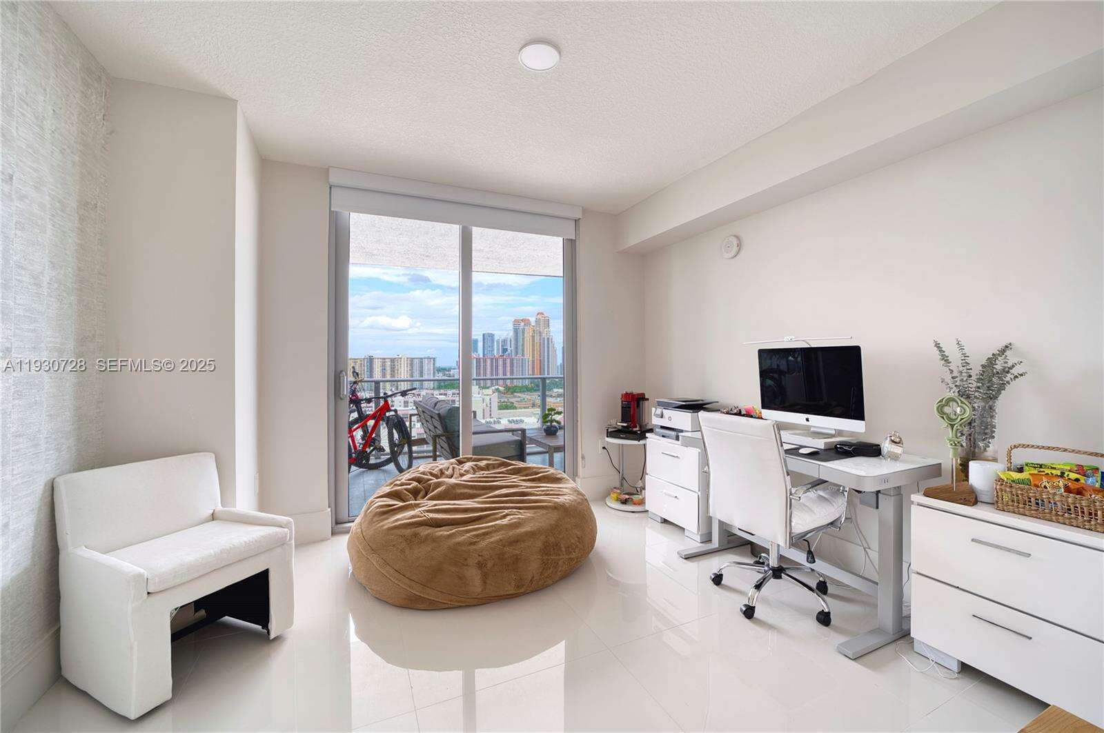 PARQUE TOWERS - 300 Sunny Isles Blvd, Sunny Isles Beach, FL 33160 | Picture 15