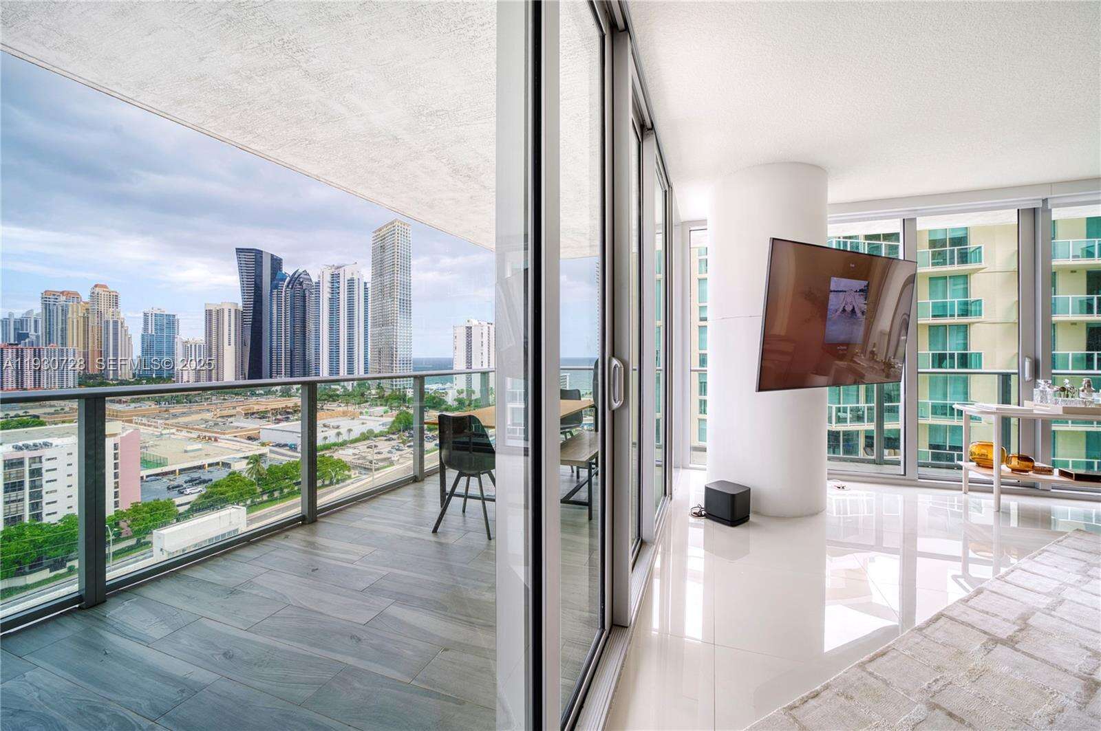 PARQUE TOWERS - 300 Sunny Isles Blvd, Sunny Isles Beach, FL 33160 | Picture 7
