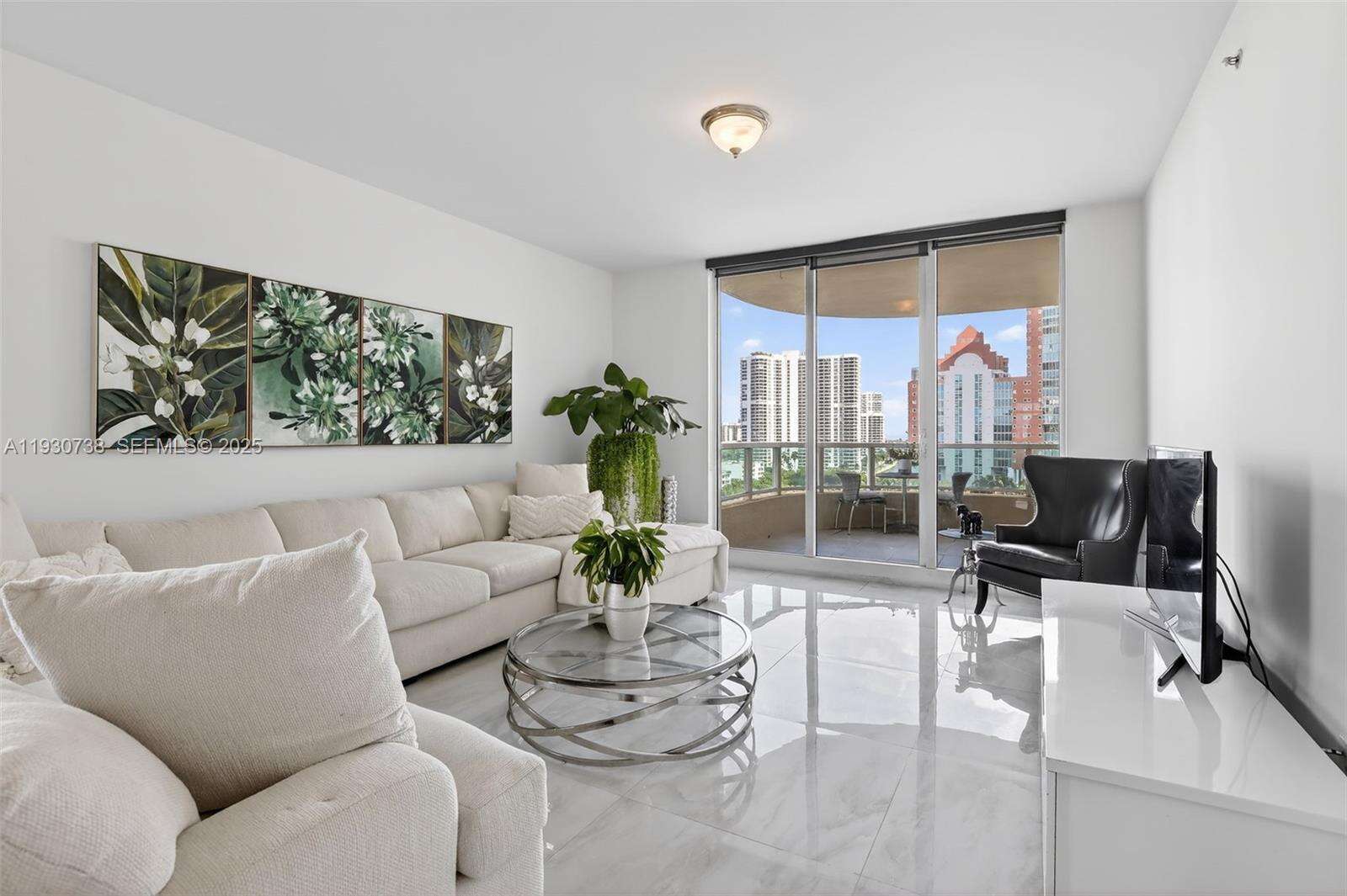 Aventura Marina One at 3340 190 St, Aventura, FL 33180 - For Sale photo 4