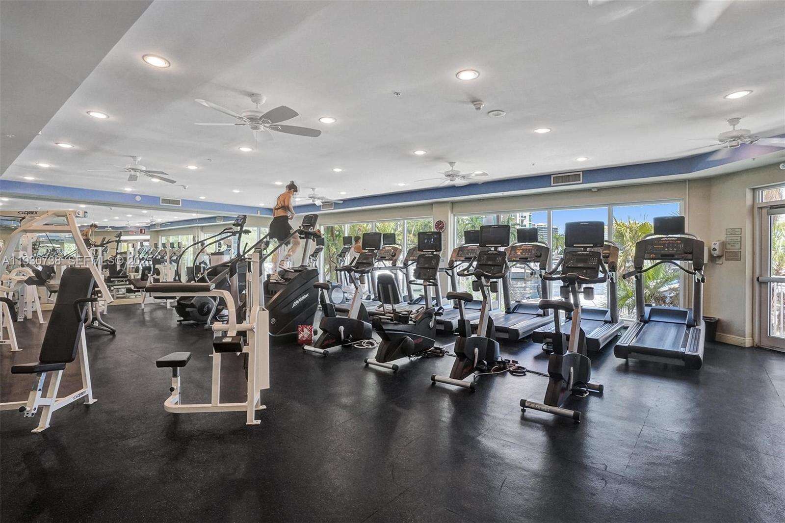 Aventura Marina One at 3340 190 St, Aventura, FL 33180 - For Sale photo 56