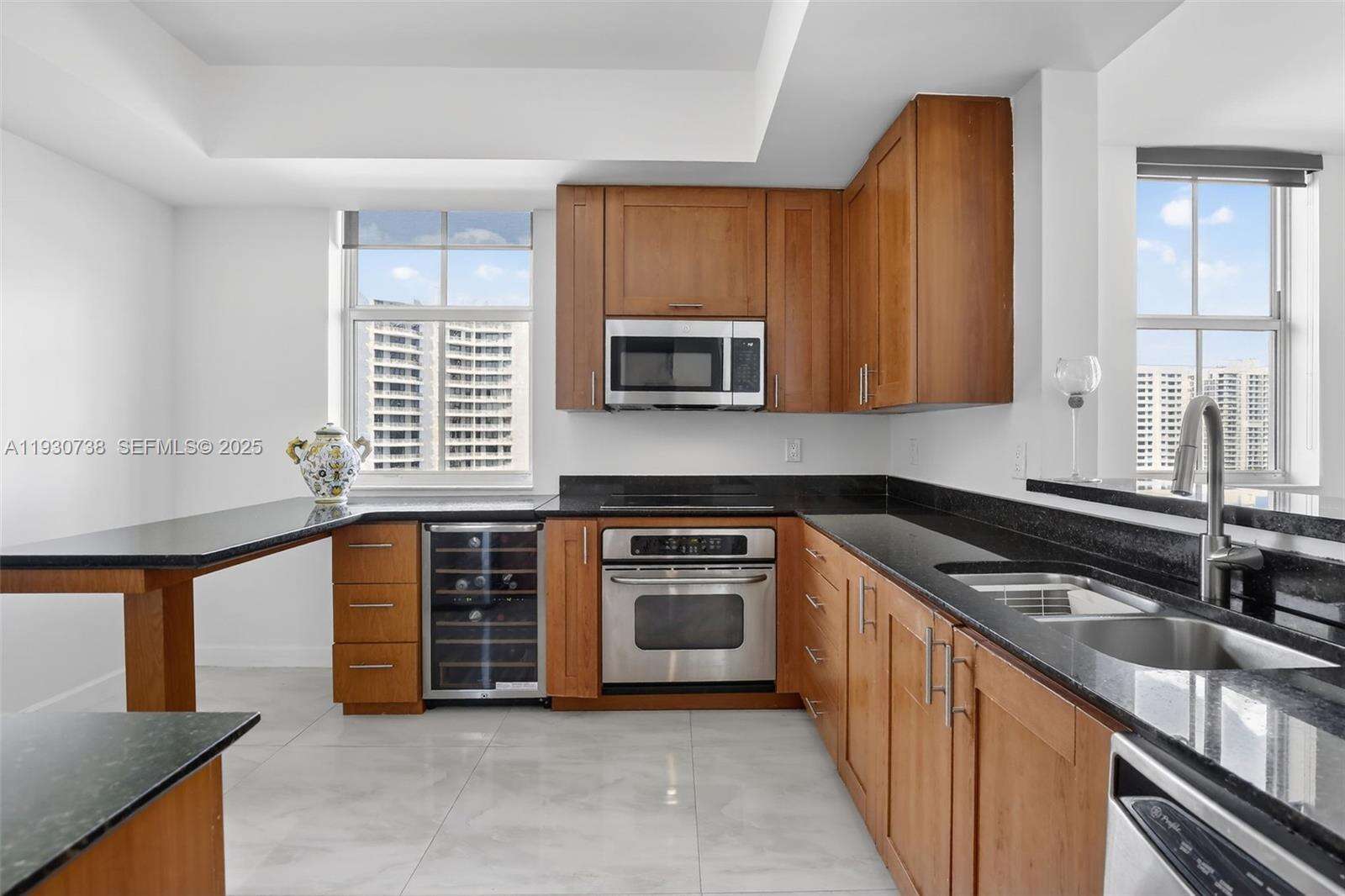 Aventura Marina One at 3340 190 St, Aventura, FL 33180 - For Sale photo 10