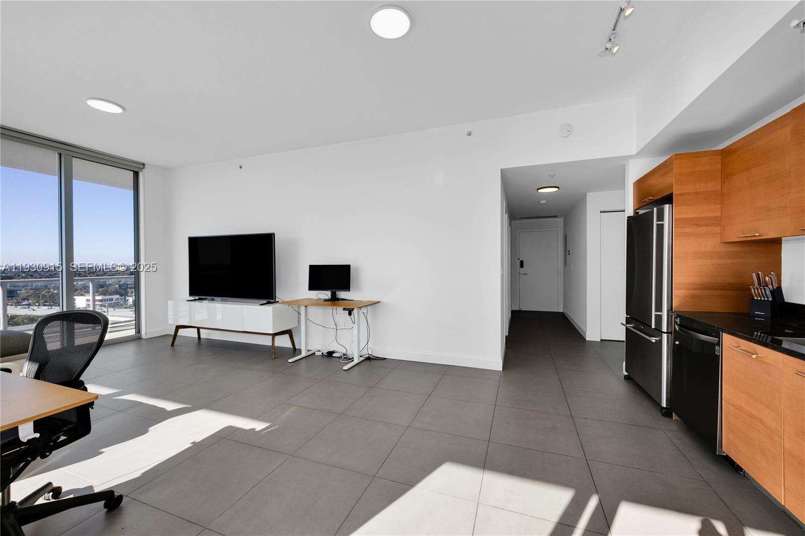 Two Midtown at 3470 Coast Ave, Miami, FL 33137 - For Sale photo 12