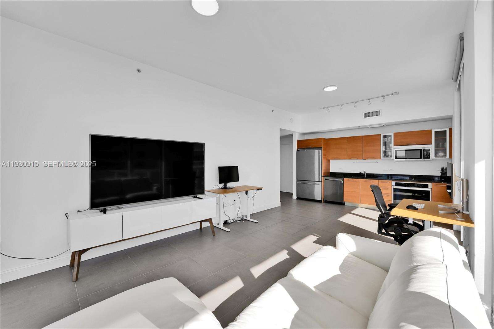 Two Midtown at 3470 Coast Ave, Miami, FL 33137 - For Sale photo 7