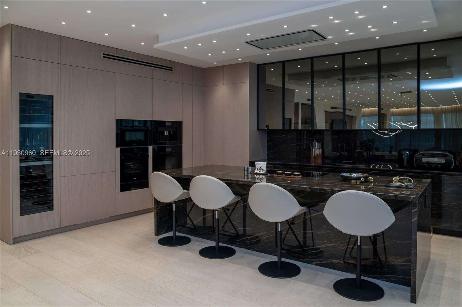 THE PALACE AT BAL HARBOUR - 10101 Collins Ave, Bal Harbour, FL 33154 | Picture 17