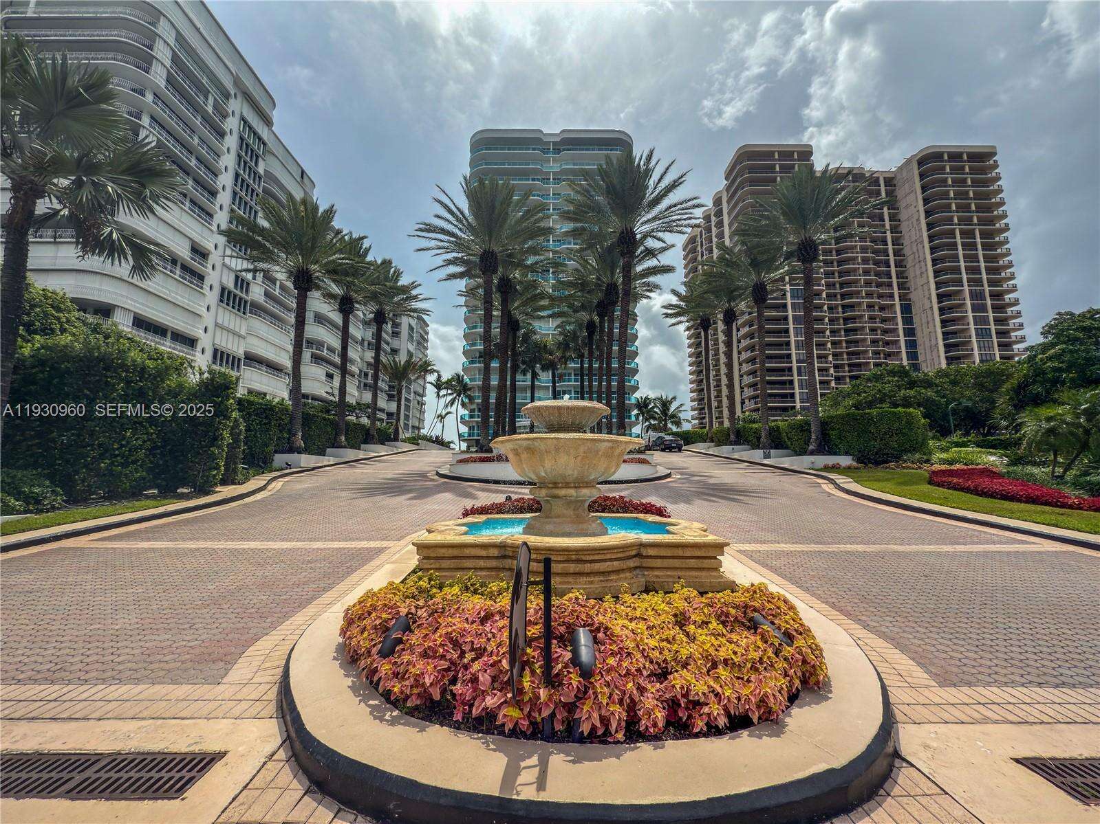 THE PALACE AT BAL HARBOUR - 10101 Collins Ave, Bal Harbour, FL 33154 | Picture 3