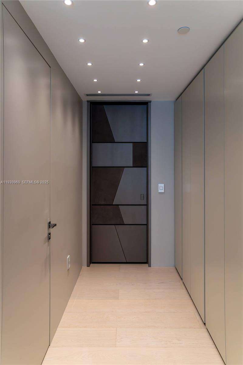 THE PALACE AT BAL HARBOUR - 10101 Collins Ave, Bal Harbour, FL 33154 | Picture 35
