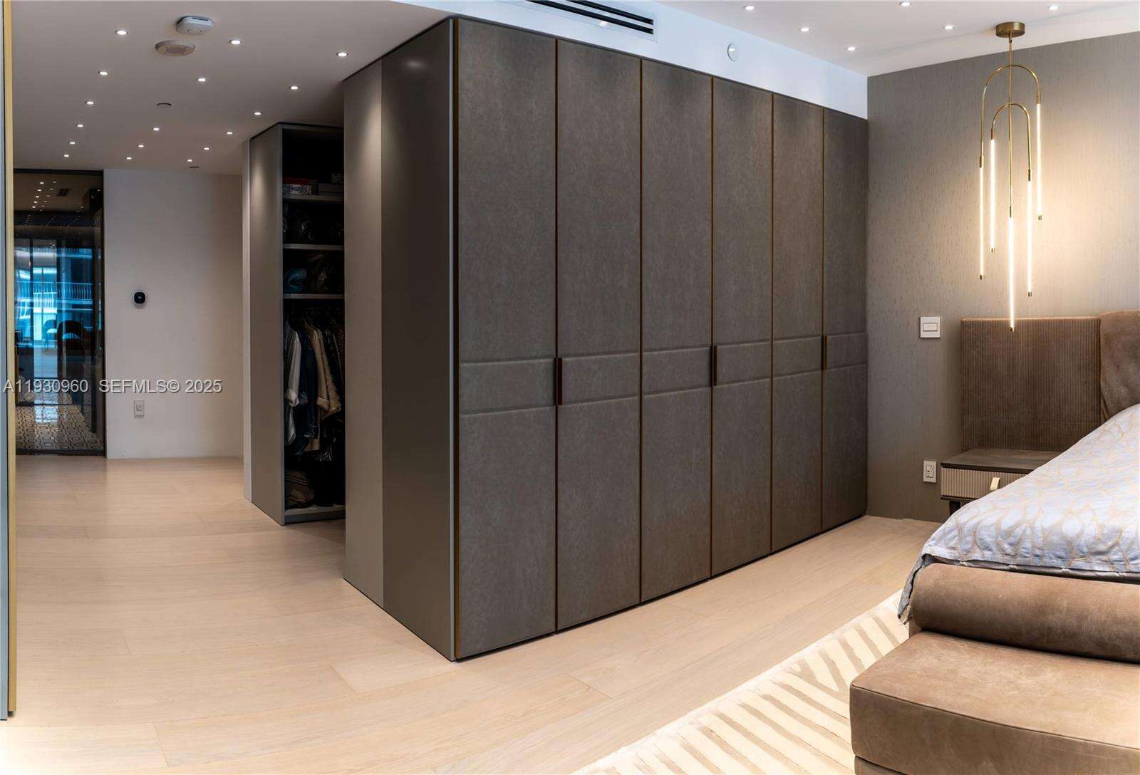 THE PALACE AT BAL HARBOUR - 10101 Collins Ave, Bal Harbour, FL 33154 | Picture 37