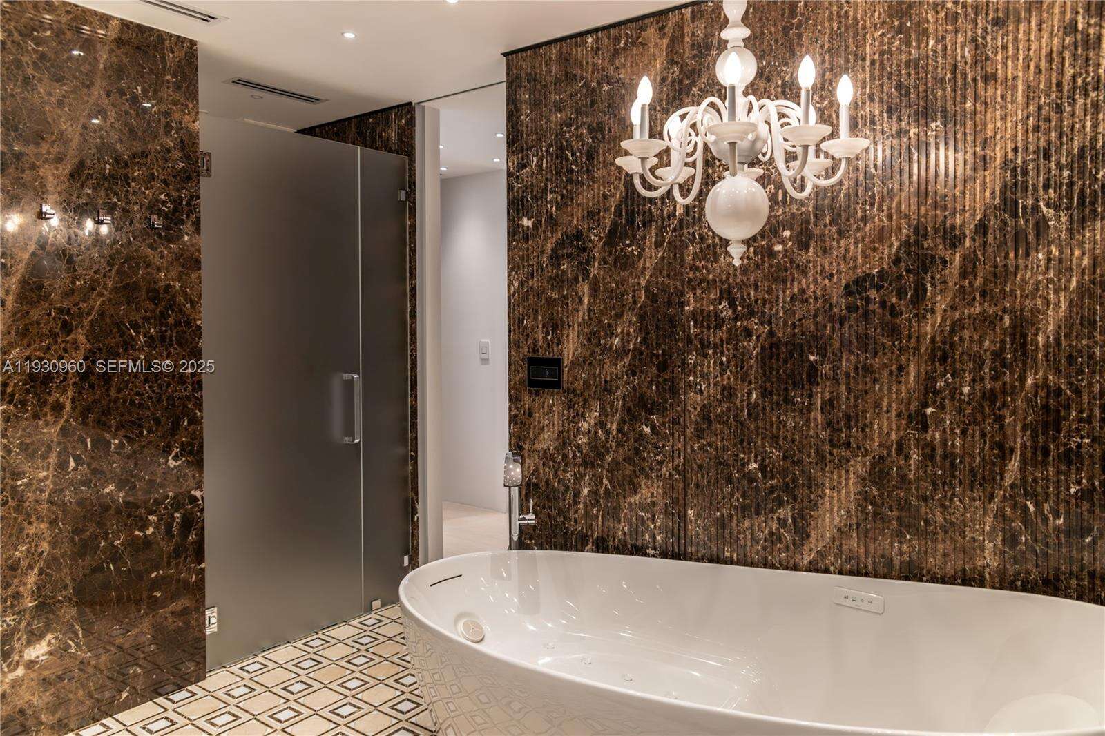 THE PALACE AT BAL HARBOUR - 10101 Collins Ave, Bal Harbour, FL 33154 | Picture 39