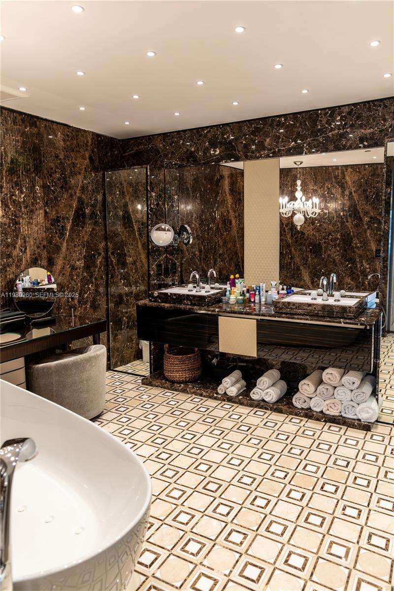 THE PALACE AT BAL HARBOUR - 10101 Collins Ave, Bal Harbour, FL 33154 | Picture 41