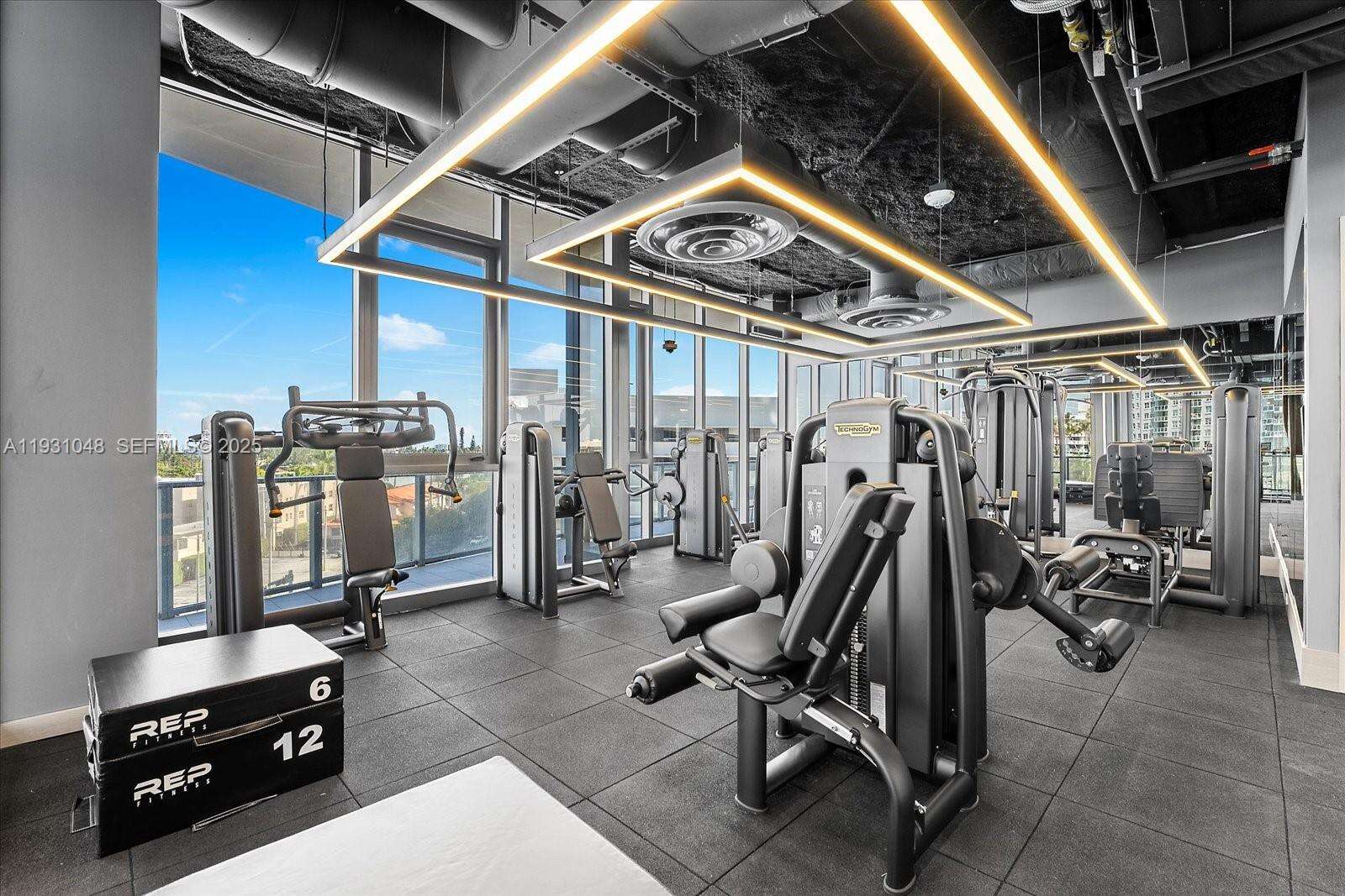 FIVE PARK - 501 W Ave, Miami Beach, FL 33139 | Picture 31