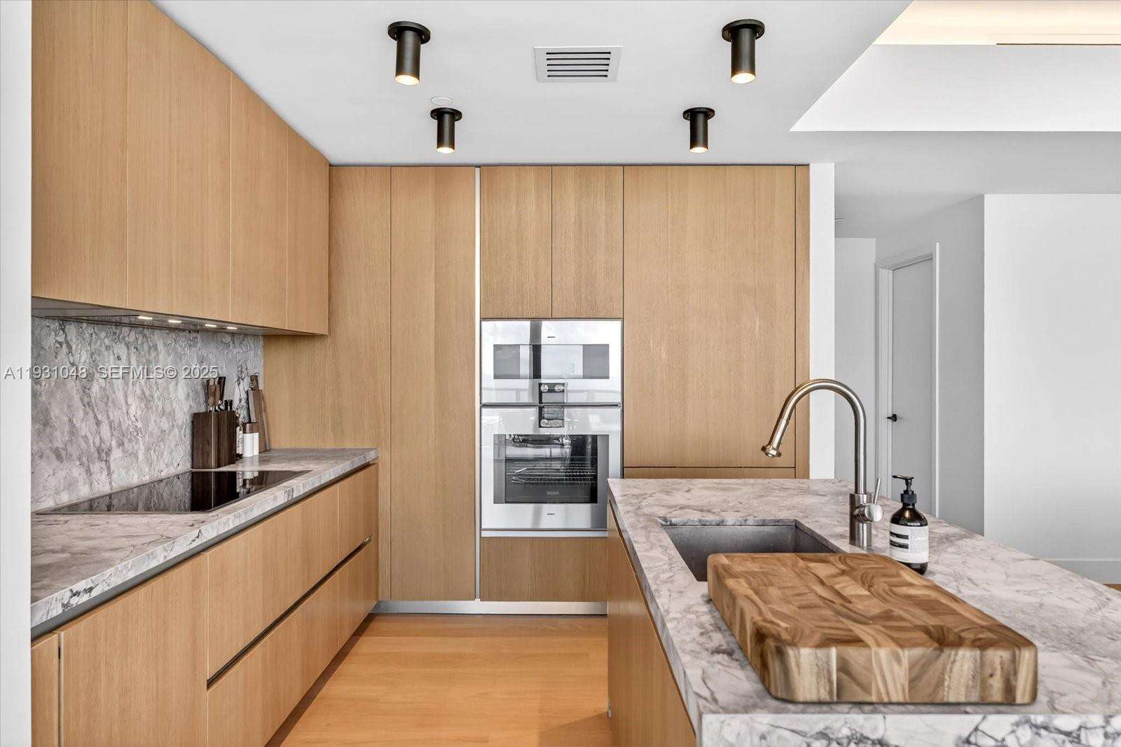 FIVE PARK - 501 W Ave, Miami Beach, FL 33139 | Picture 9