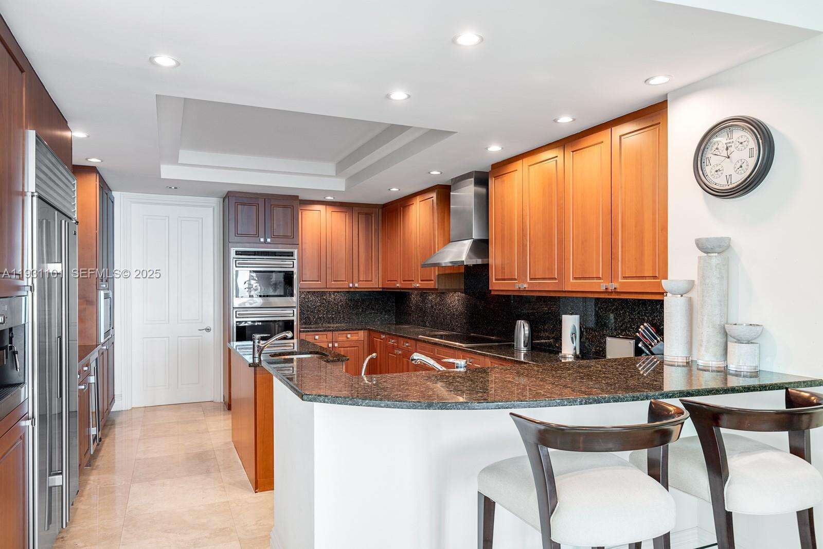 The Ritz Carlton Condos For Sale & Rent at 10295 Collins Ave, Bal Harbour, FL 33154 - For Sale photo 7