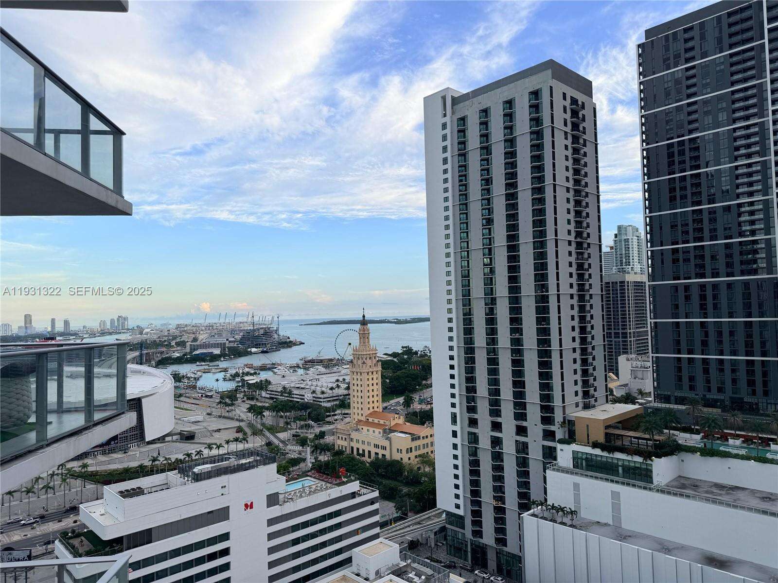 PARAMOUNT MIAMI WORLDCENTER - 851 1 Ave, Miami, FL 33132 | Picture 2