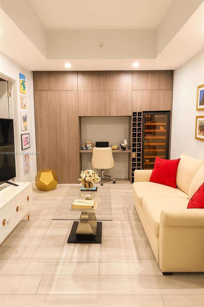 PARAMOUNT MIAMI WORLDCENTER - 851 1 Ave, Miami, FL 33132 | Picture 14