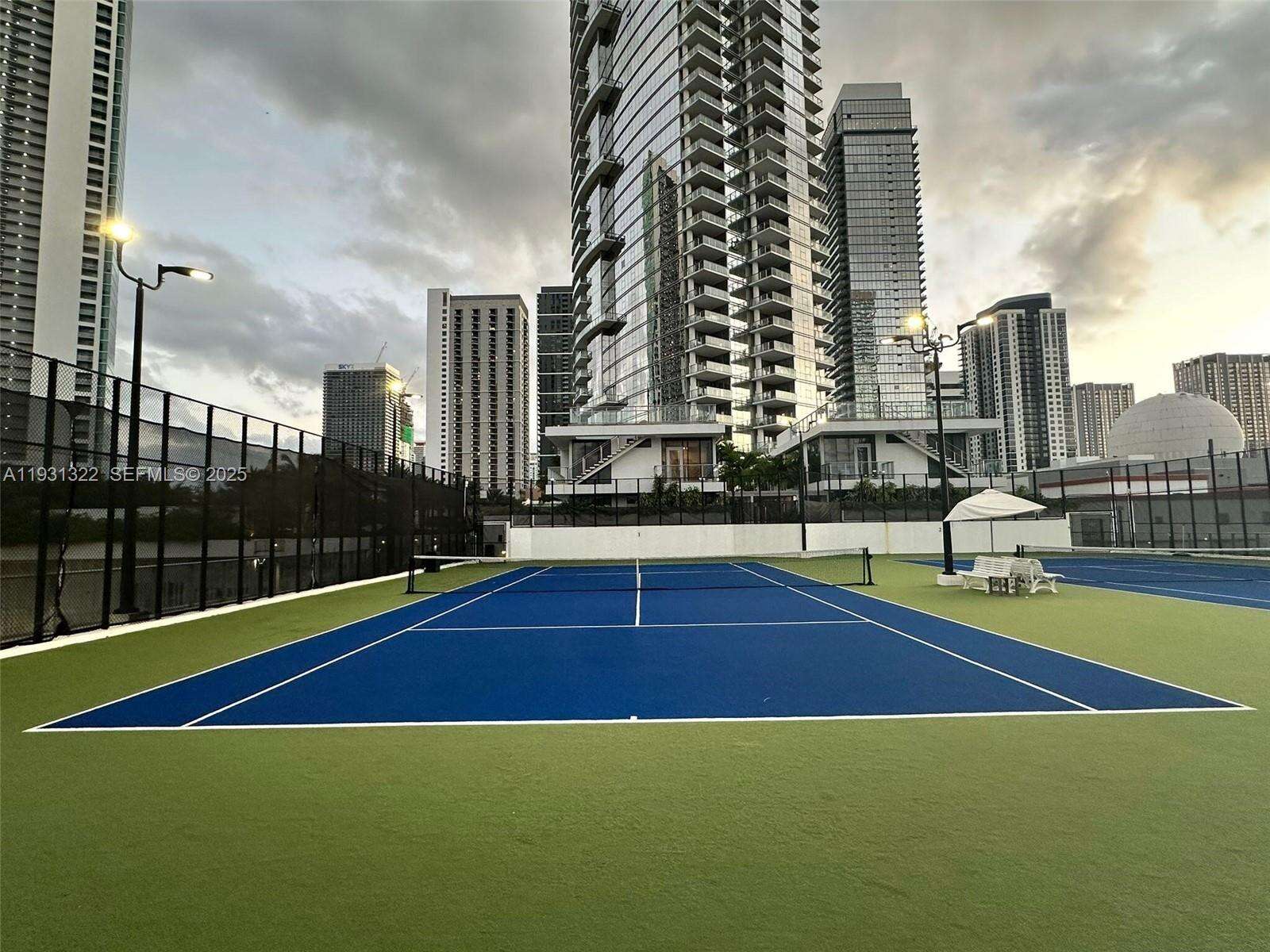 PARAMOUNT MIAMI WORLDCENTER - 851 1 Ave, Miami, FL 33132 | Picture 43