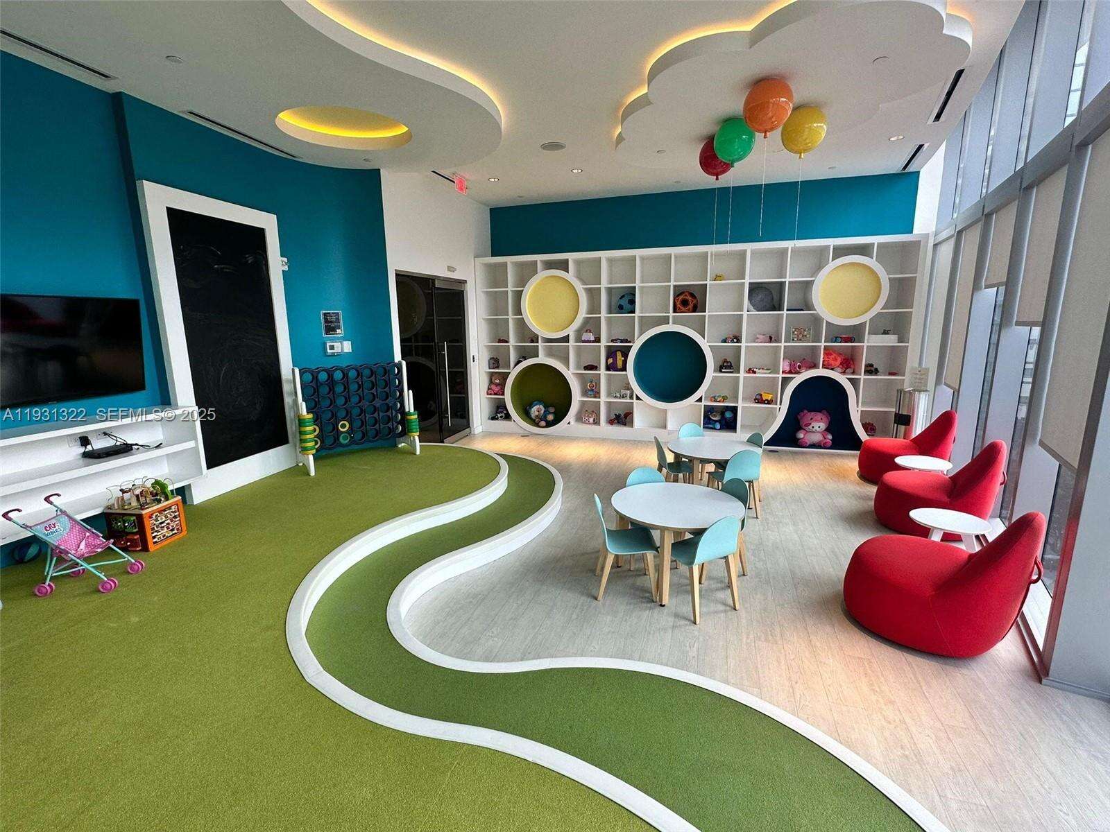 PARAMOUNT MIAMI WORLDCENTER - 851 1 Ave, Miami, FL 33132 | Picture 52