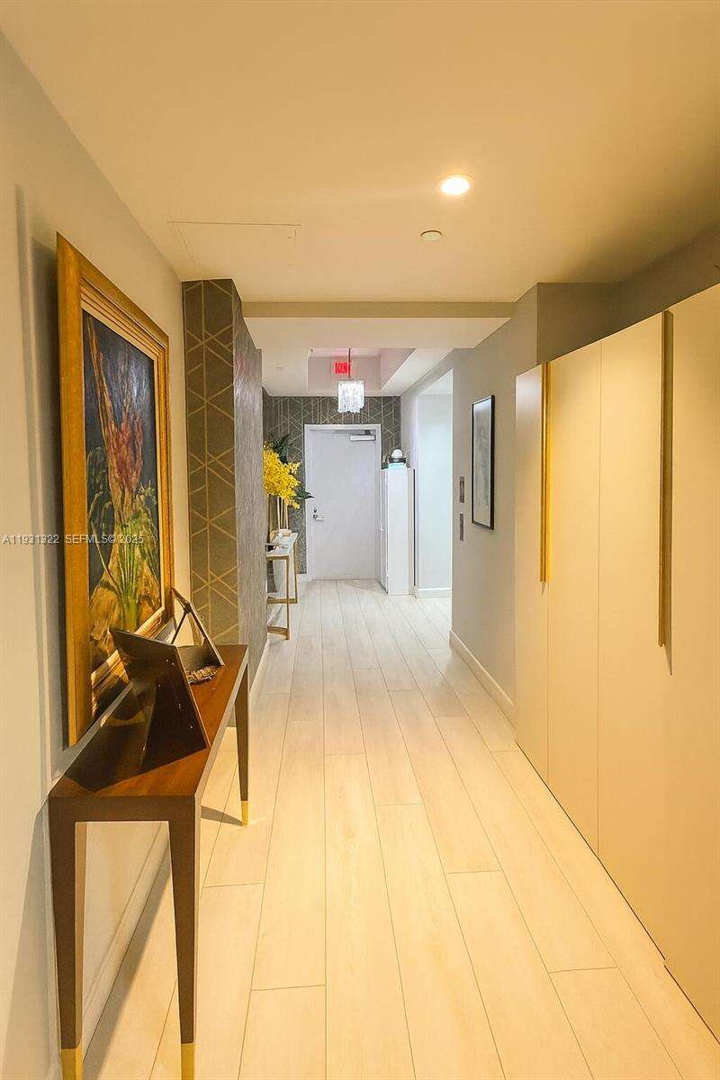 PARAMOUNT MIAMI WORLDCENTER - 851 1 Ave, Miami, FL 33132 | Picture 9