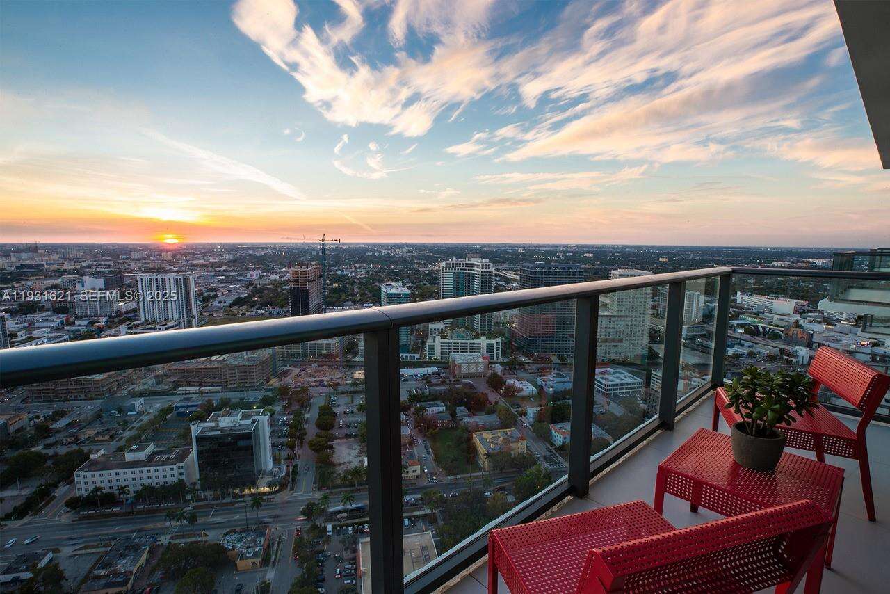 Paraiso Bayviews at 501 31 St, Miami, FL 33137 - For Sale photo 10