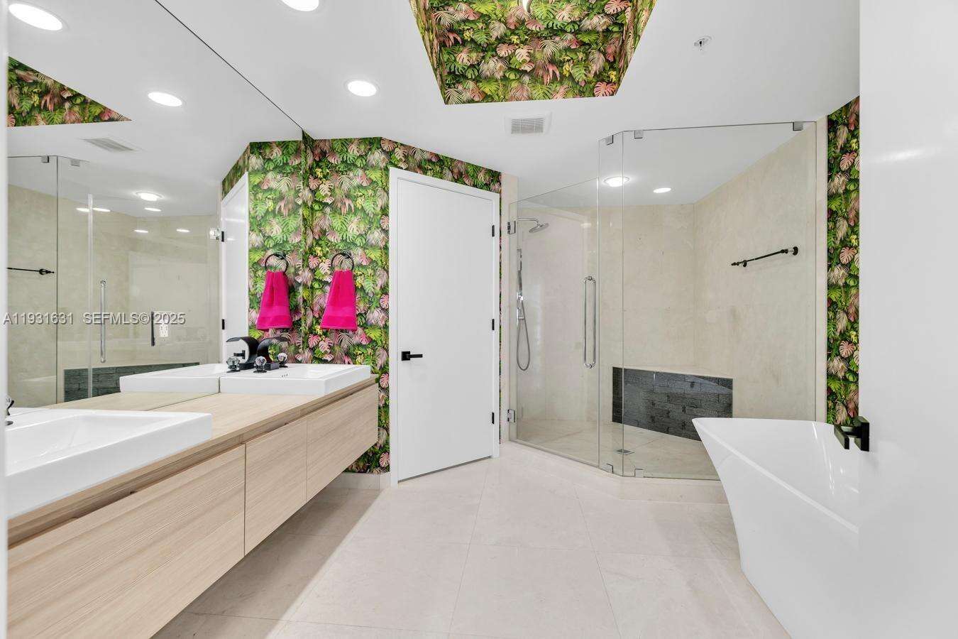 MARINA PALMS RESIDENCES SOUTH - 17111 Biscayne Blvd, North Miami Beach, FL 33160 | Picture 39