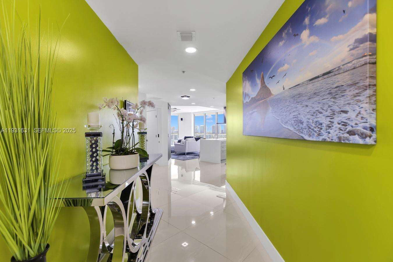 MARINA PALMS RESIDENCES SOUTH - 17111 Biscayne Blvd, North Miami Beach, FL 33160 | Picture 9