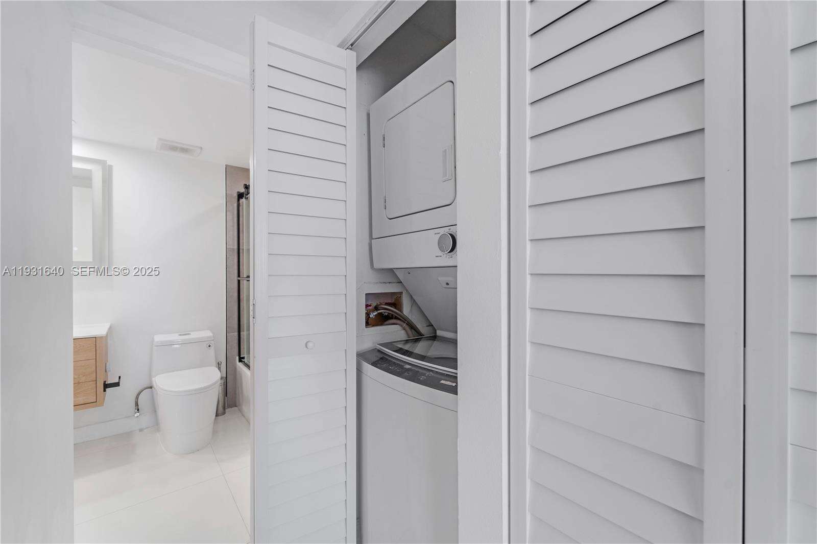 Grandview Palace at 7601 Treasure Dr, North Bay Village, FL 33141 - For Sale photo 21