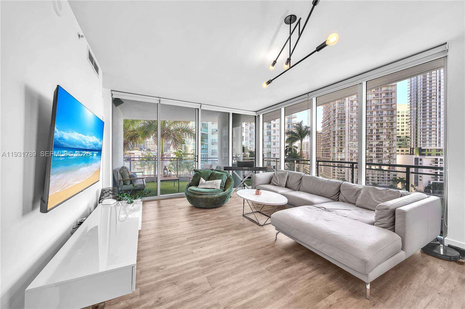 The Ivy at 90 3 St, Miami, FL 33130 - For Sale photo 1