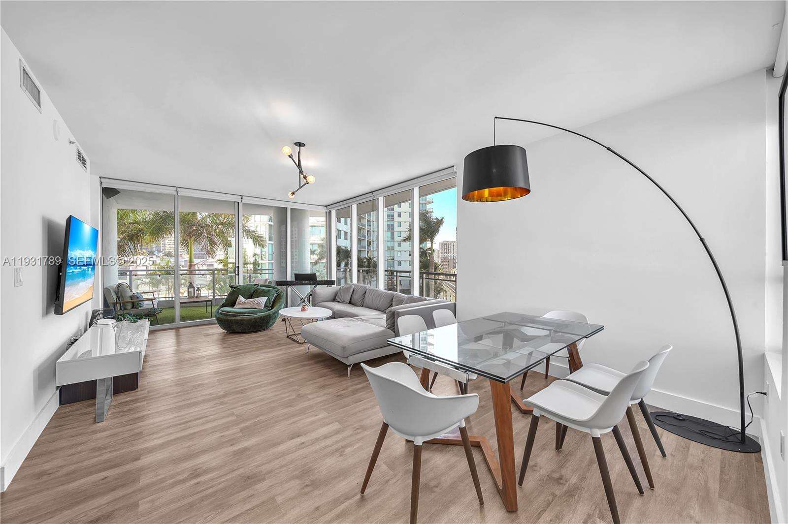 The Ivy at 90 3 St, Miami, FL 33130 - For Sale photo 2