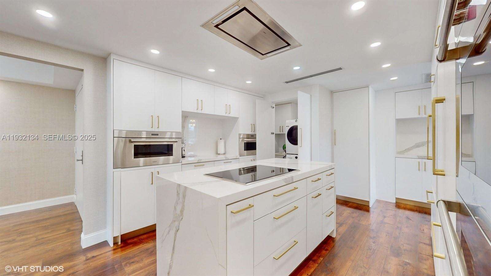 BAL HARBOUR 101 - 10155 Collins Ave, Bal Harbour, FL 33154 | Picture 13