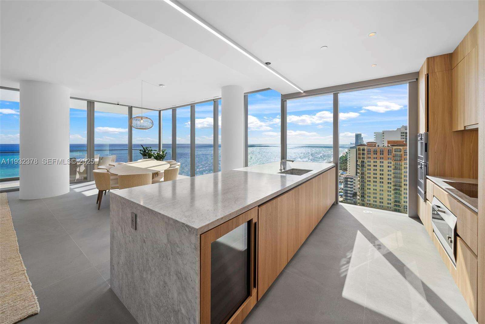 2000 OCEAN - 2000 Ocean Dr, Hallandale Beach, FL 33009 | Picture 15