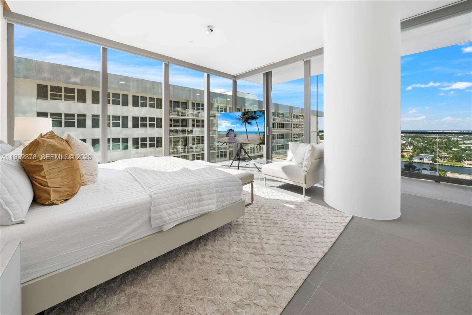 2000 OCEAN - 2000 Ocean Dr, Hallandale Beach, FL 33009 | Picture 21