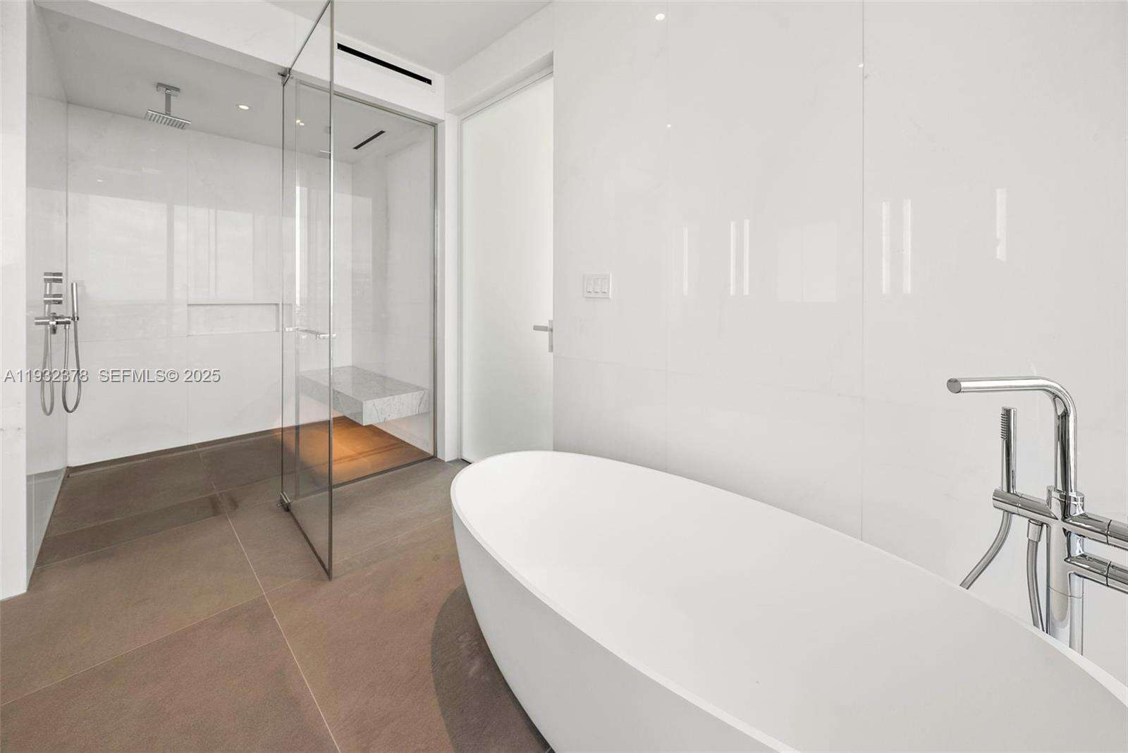 2000 OCEAN - 2000 Ocean Dr, Hallandale Beach, FL 33009 | Picture 27