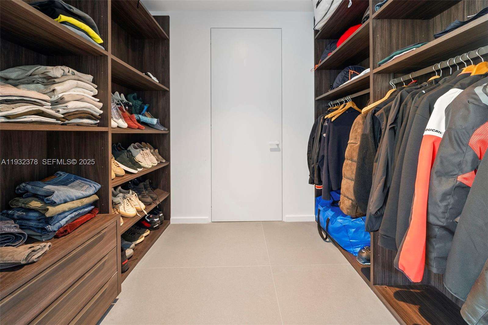 2000 OCEAN - 2000 Ocean Dr, Hallandale Beach, FL 33009 | Picture 30