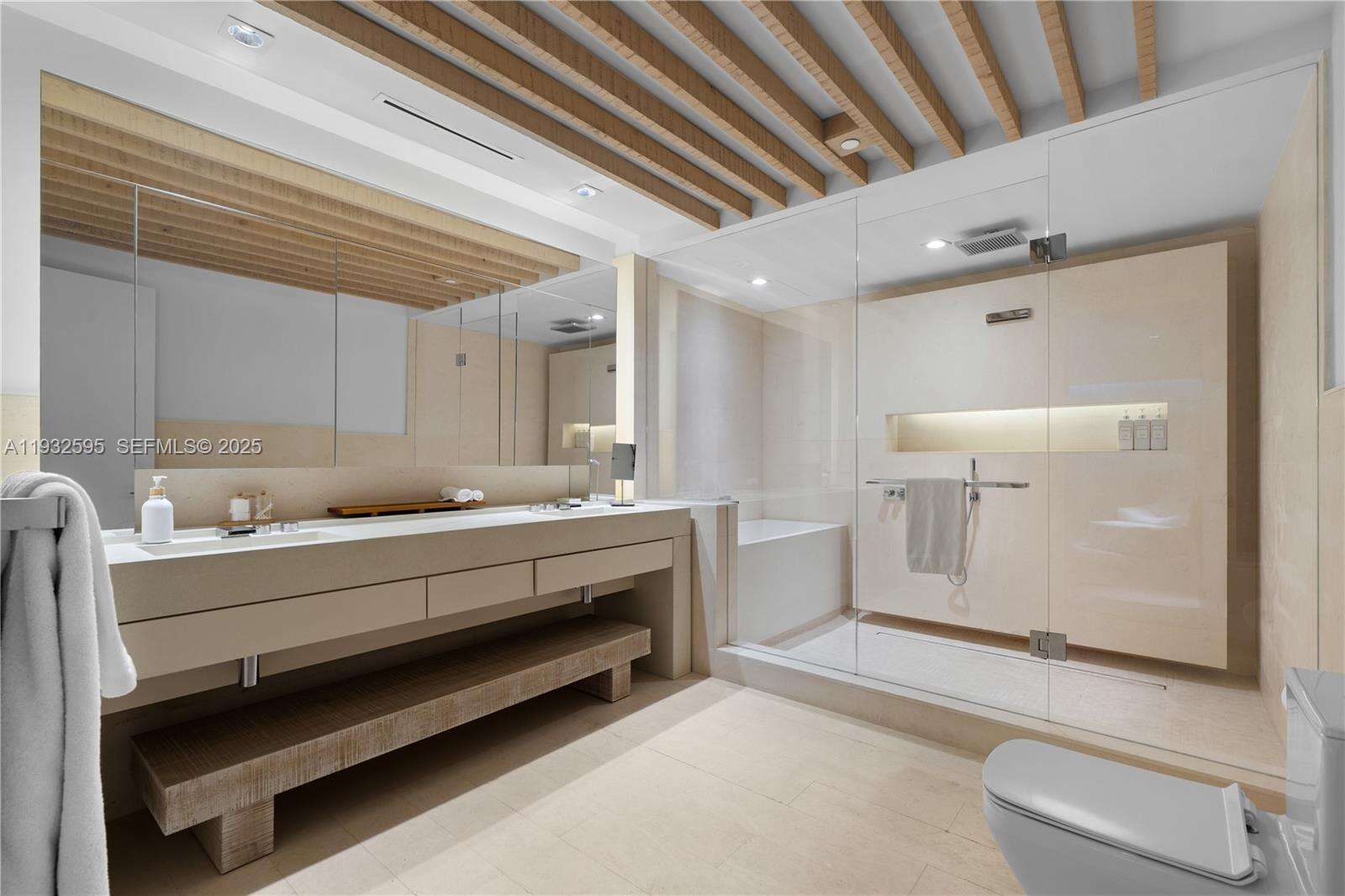 2399 COLLINS AVENUE - 102 24 St, Miami Beach, FL 33139 | Picture 19