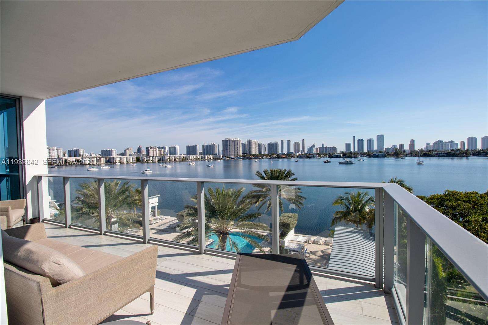 MARINA PALMS RESIDENCES SOUTH - 17111 Biscayne Blvd, North Miami Beach, FL 33160 | Picture 1