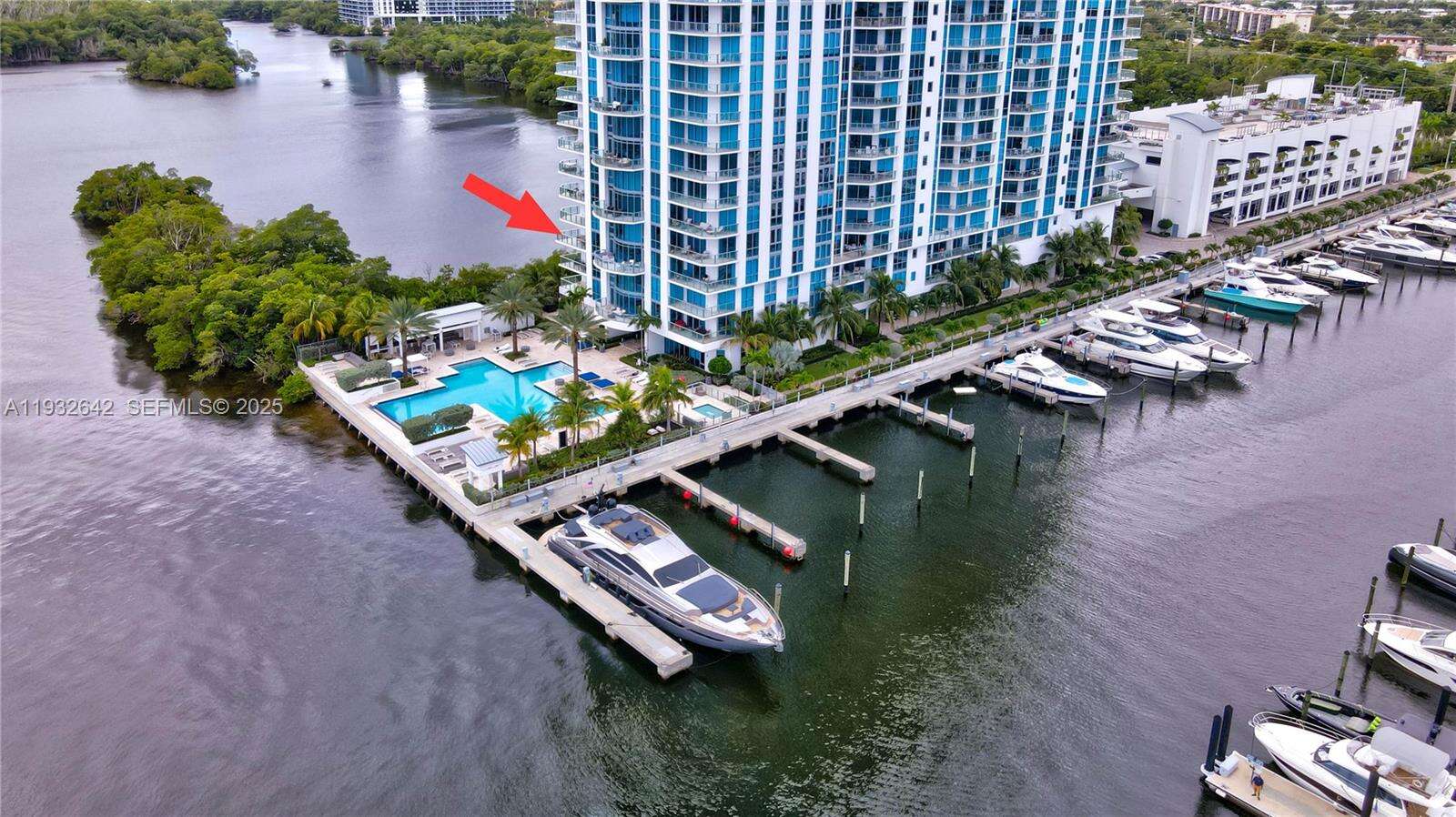 MARINA PALMS RESIDENCES SOUTH - 17111 Biscayne Blvd, North Miami Beach, FL 33160 | Picture 34
