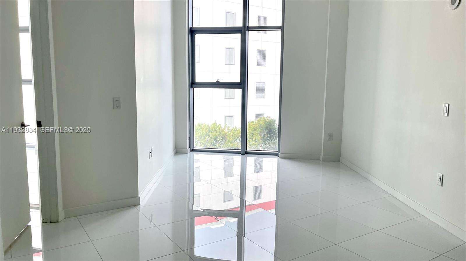 Paramount Miami Worldcenter at 851 1 Ave, Miami, FL 33132 - For Sale photo 20