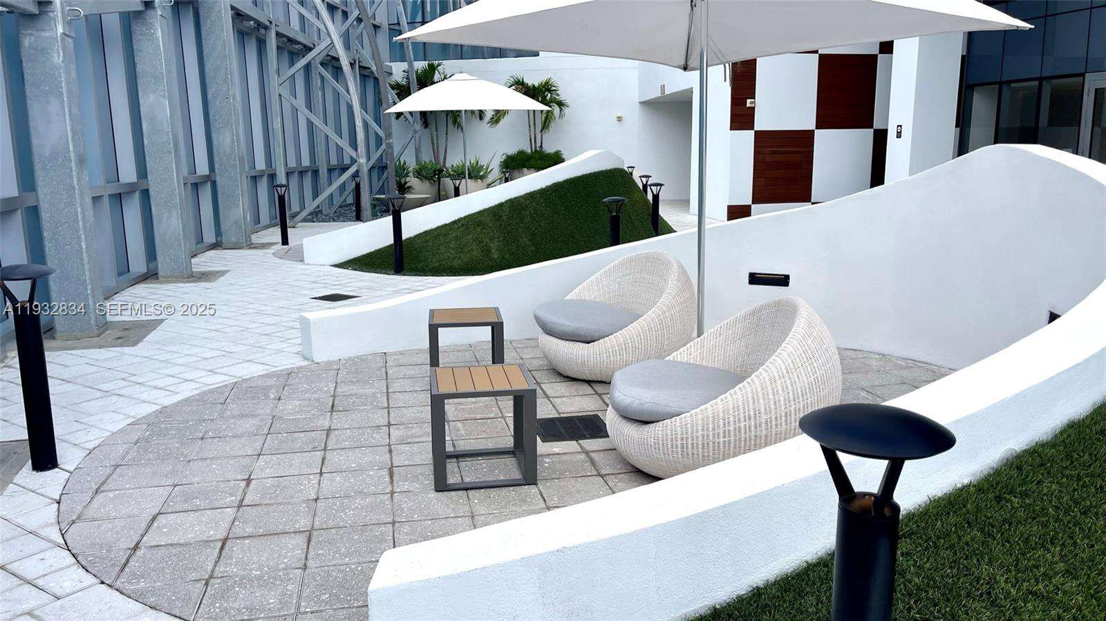 Paramount Miami Worldcenter at 851 1 Ave, Miami, FL 33132 - For Sale photo 32