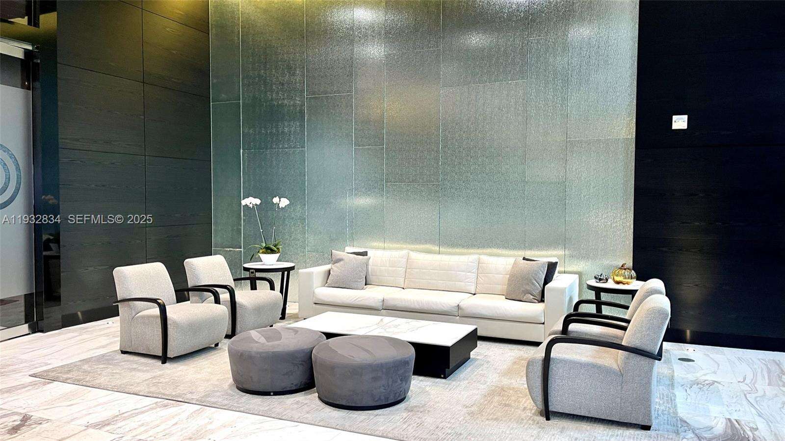 Paramount Miami Worldcenter at 851 1 Ave, Miami, FL 33132 - For Sale photo 41