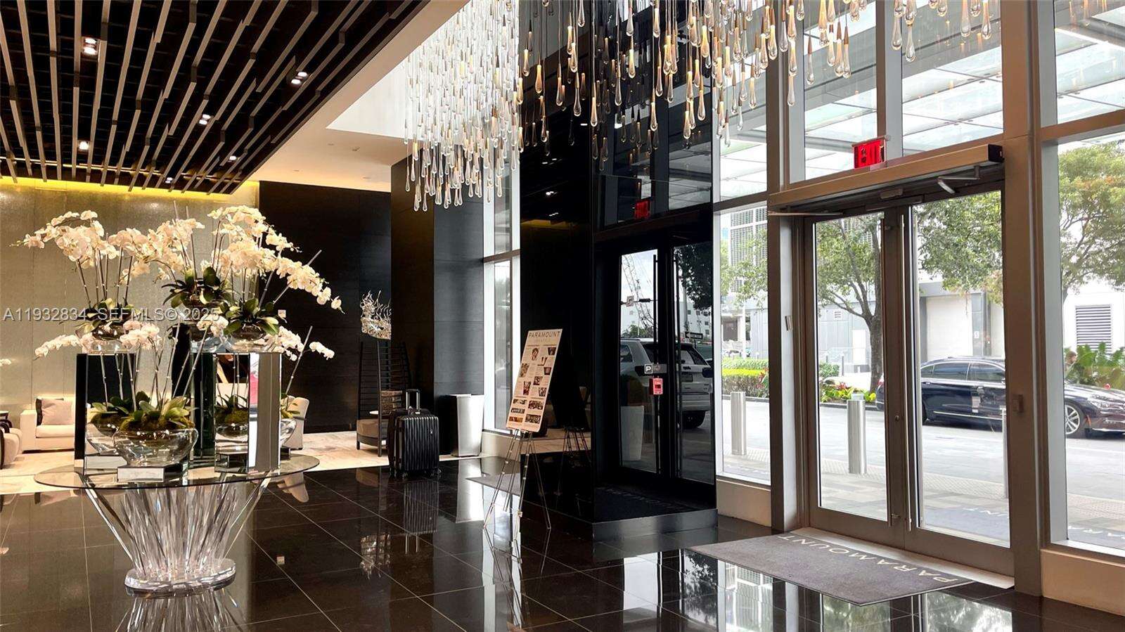 Paramount Miami Worldcenter at 851 1 Ave, Miami, FL 33132 - For Sale photo 45