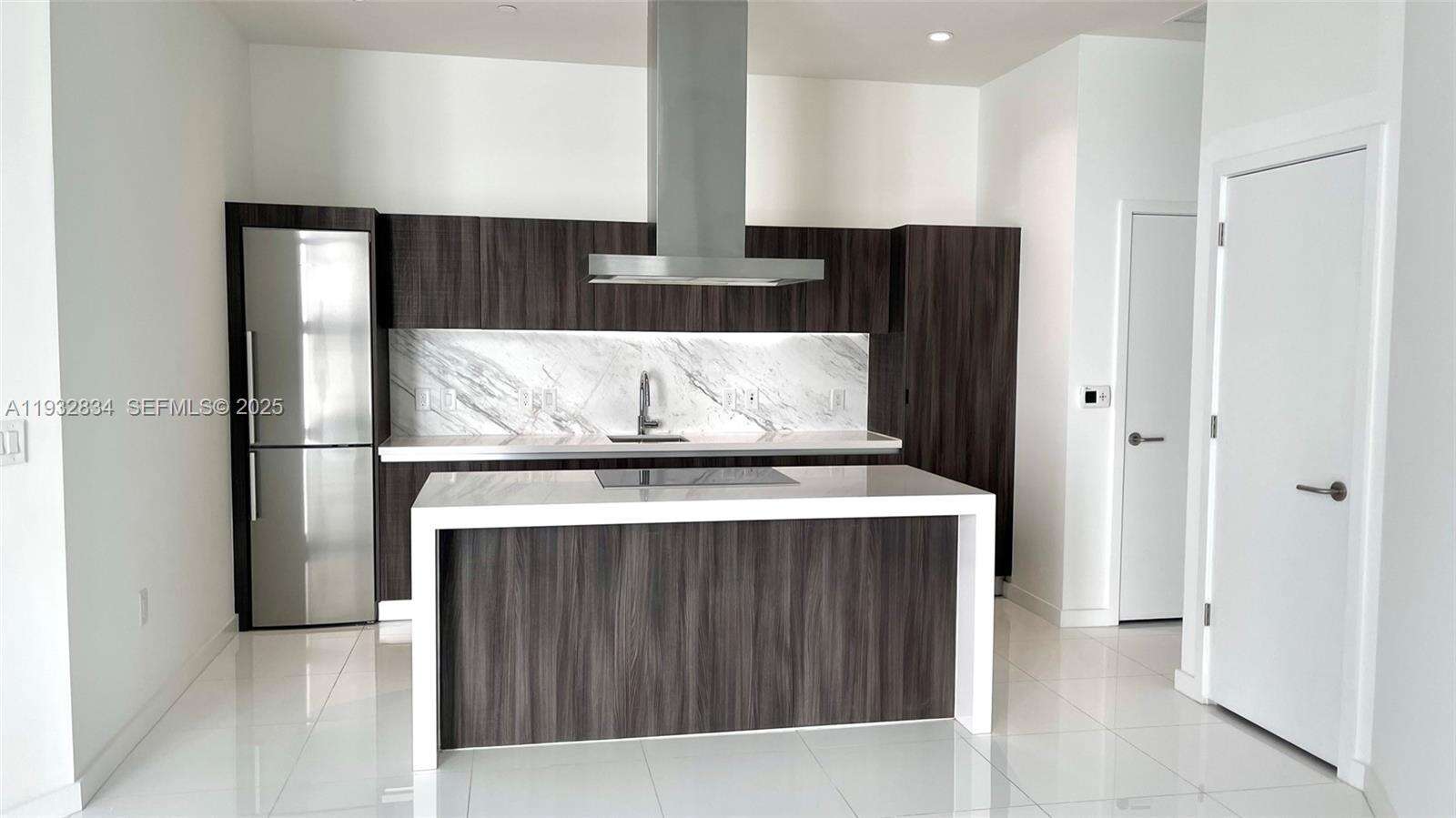 Paramount Miami Worldcenter at 851 1 Ave, Miami, FL 33132 - For Sale photo 69
