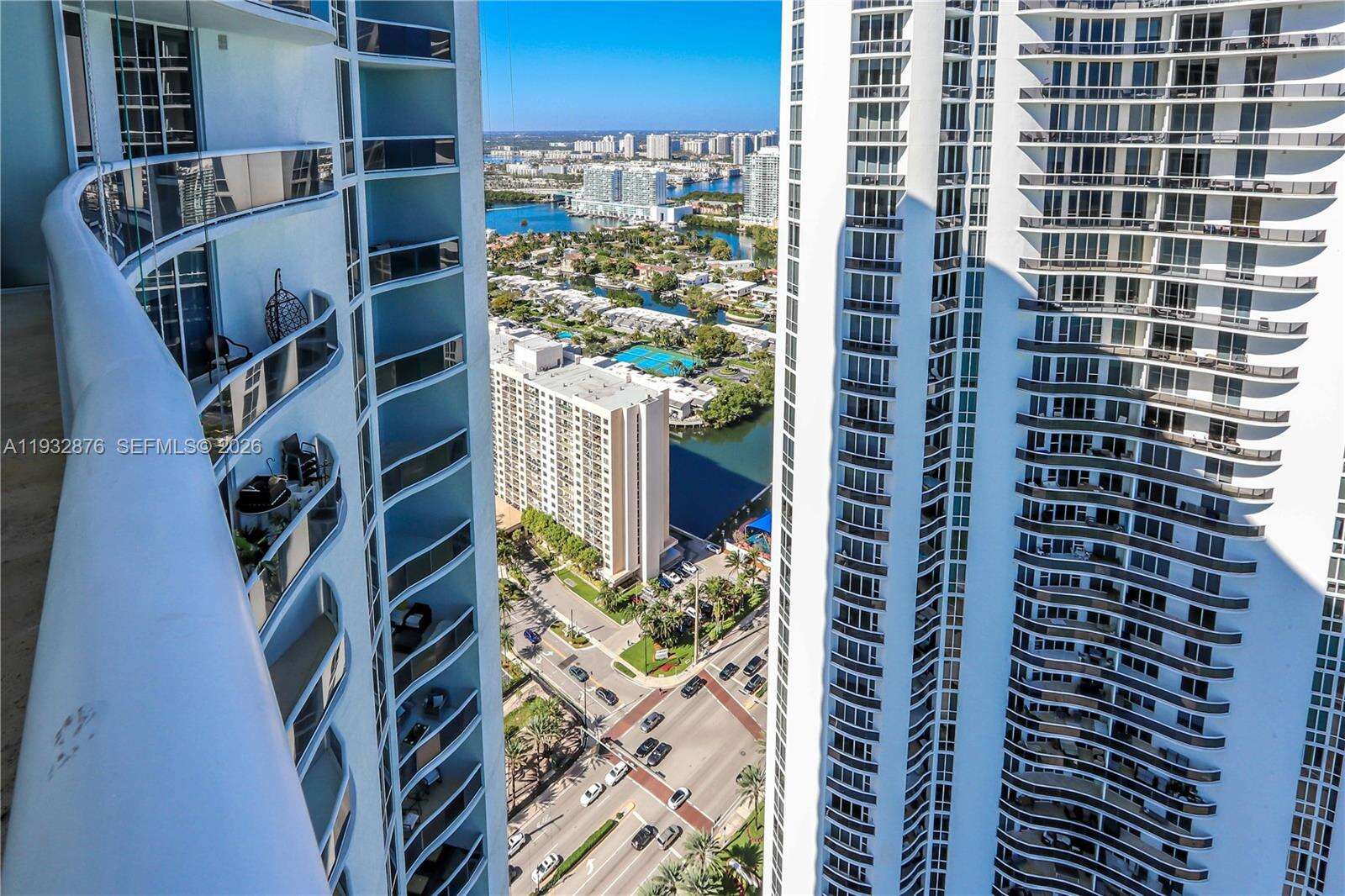 TDR TOWER III - 15811 Collins Ave, Sunny Isles Beach, FL 33160 | Picture 39