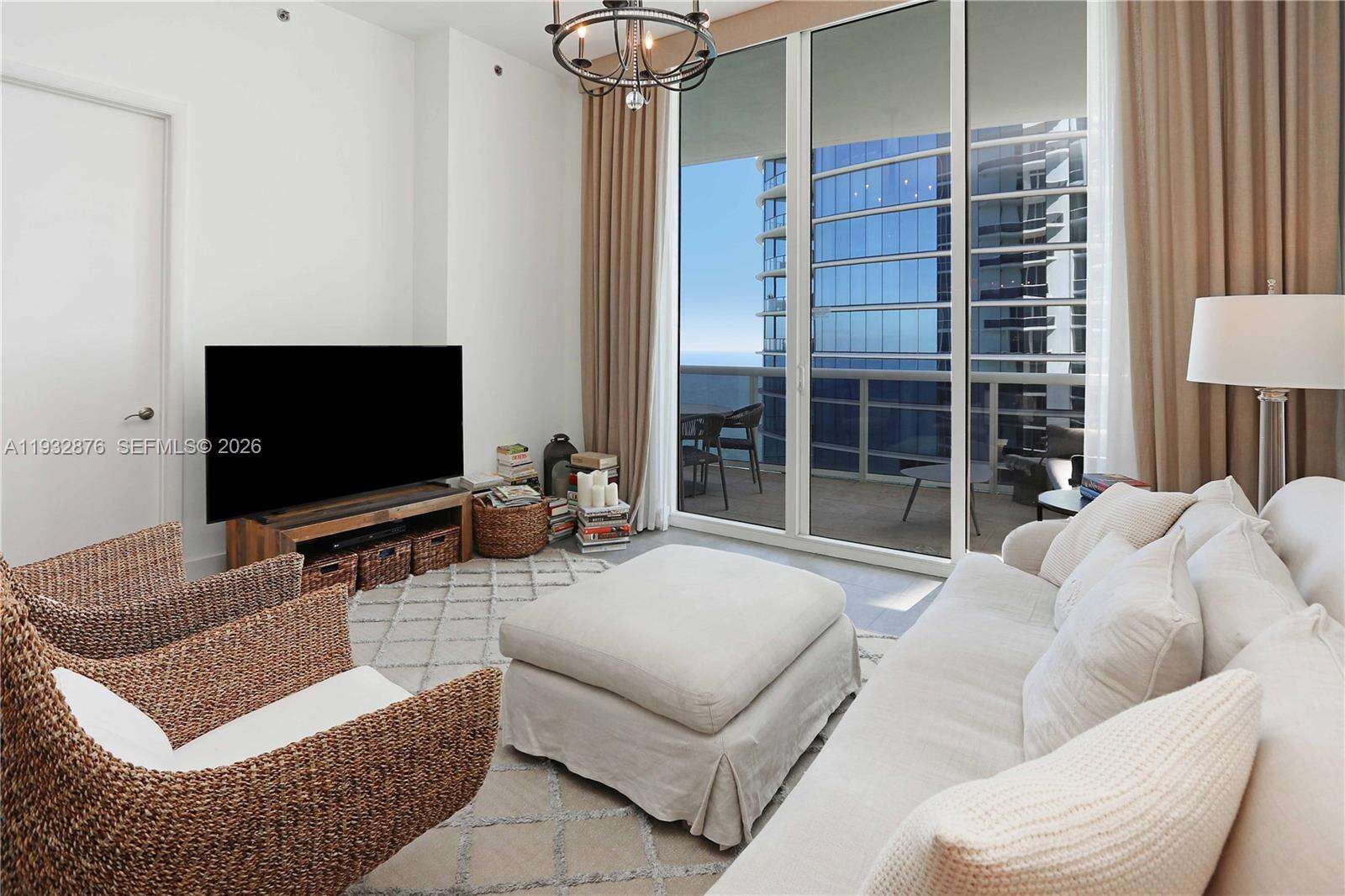 TDR TOWER III - 15811 Collins Ave, Sunny Isles Beach, FL 33160 | Picture 5