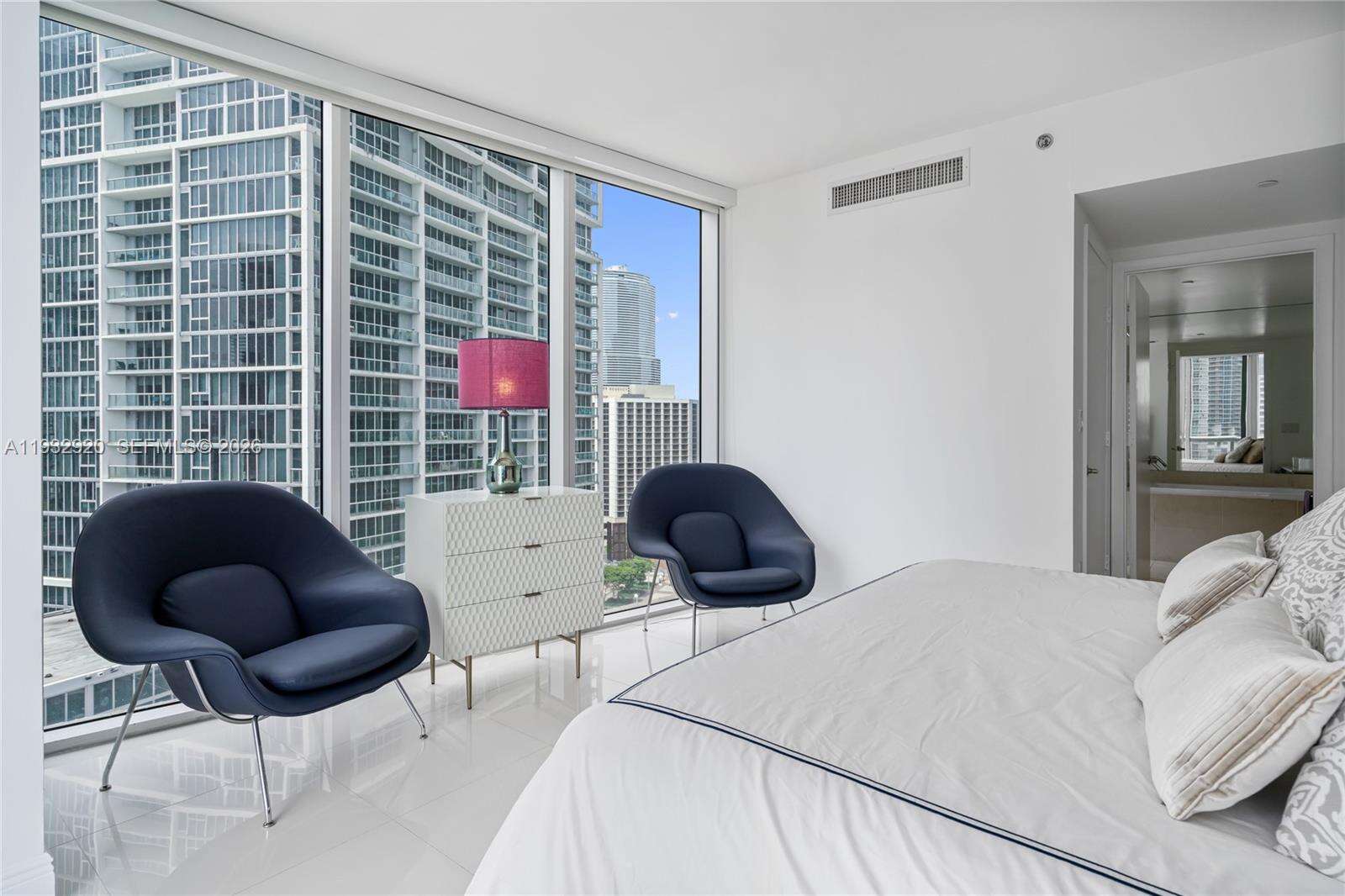 Icon Brickell 2 at 495 Brickell Ave, Miami, FL 33131 - For Sale photo 8