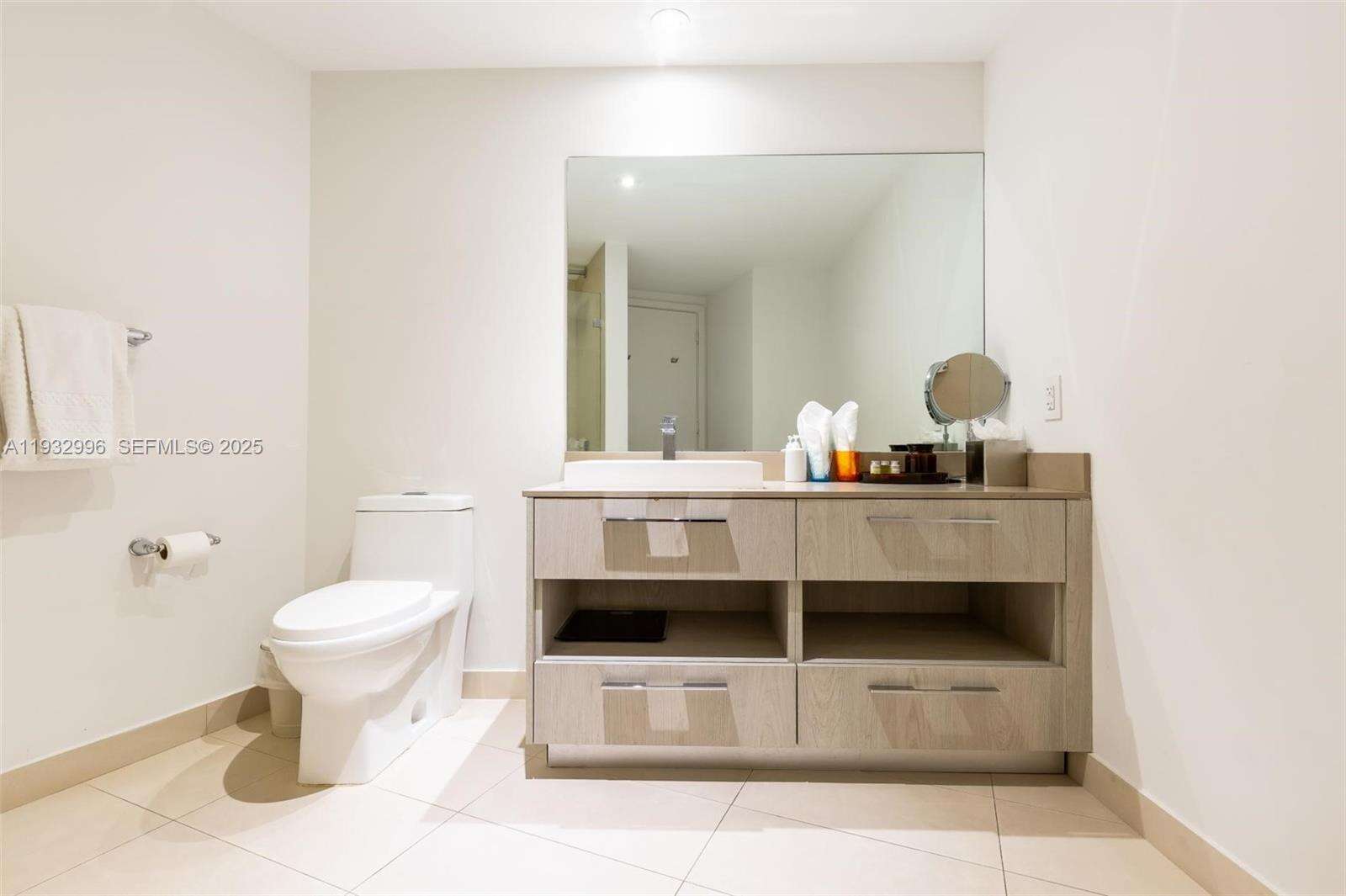 Hyde Resort at 4111 Ocean Dr, Hollywood, FL 33019 - For Sale photo 15