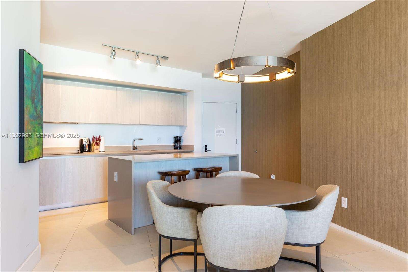 Hyde Resort at 4111 Ocean Dr, Hollywood, FL 33019 - For Sale photo 8