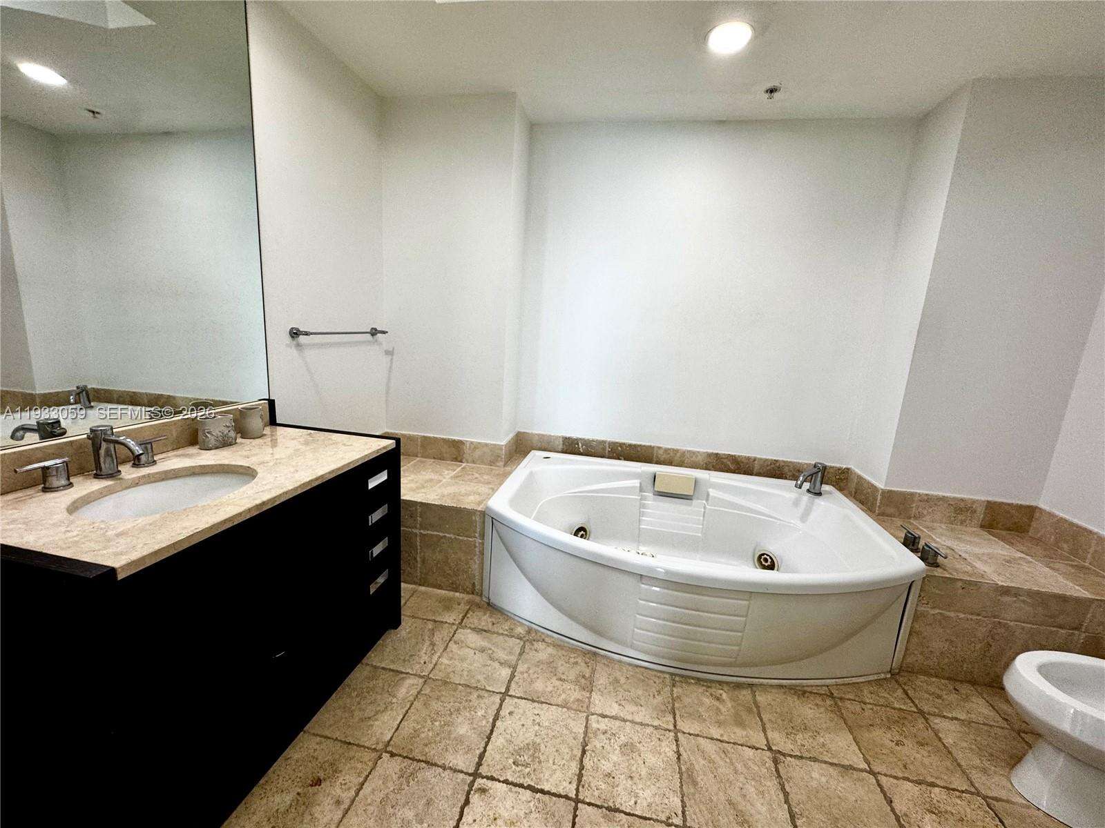 TRUMP ROYALE - 18201 Collins Ave, Sunny Isles Beach, FL 33160 | Picture 41