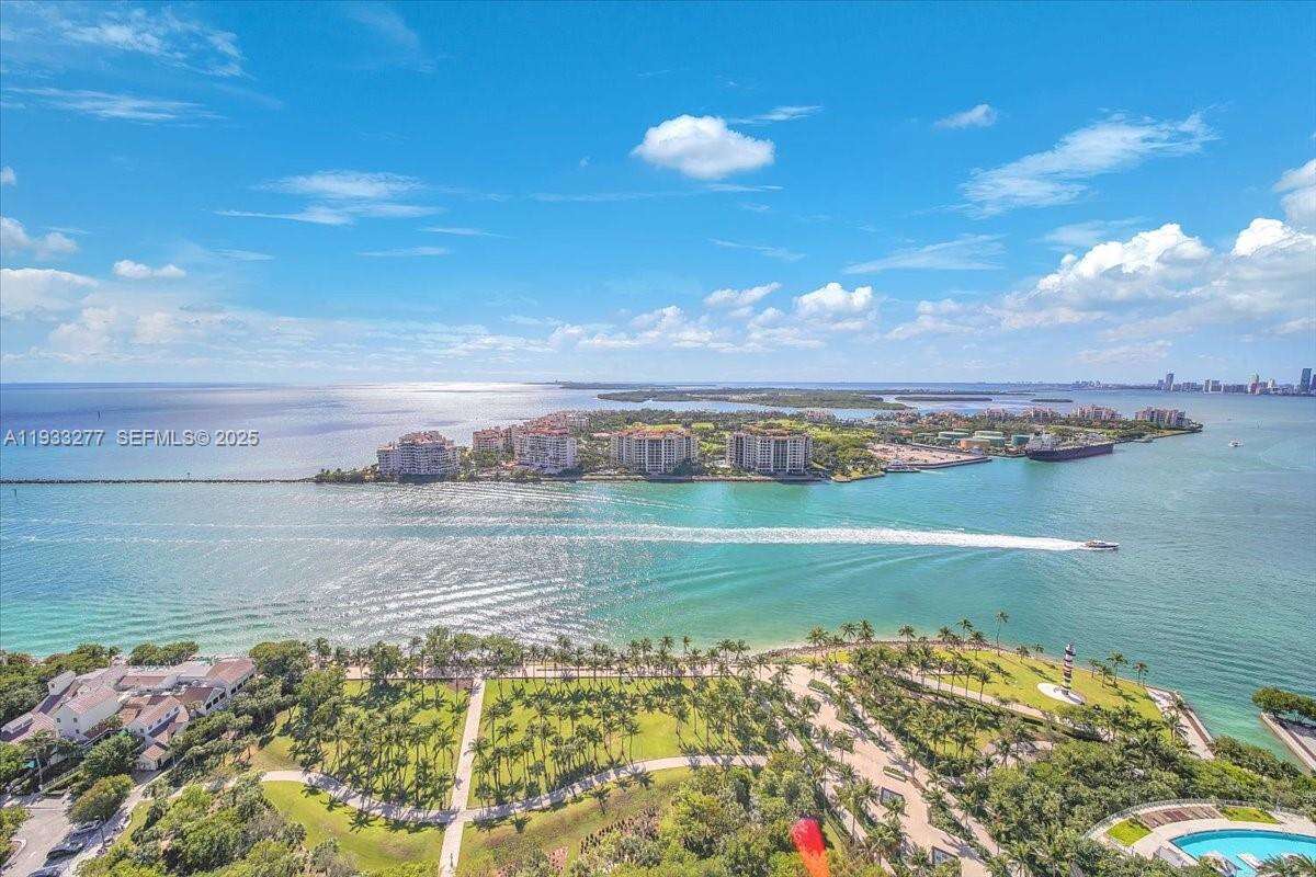 PORTOFINO TOWER - 300 Pointe Dr, Miami Beach, FL 33139 | Picture 5